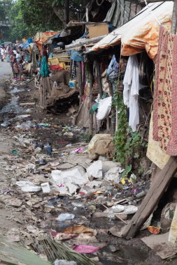 Kolkata, Hindistan - 31 Ekim 2016: Küçük gecekondu merkezi Kolkata, Hindistan