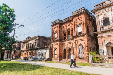 Sonargaon, Bangladeş - 21 Kasım 2016: Terk edilmiş antik kent Painam (bazen Panam) Nagar, Bangladeş