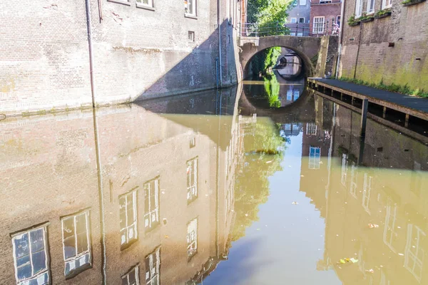 Alte Häuser Und Ein Kanal Den Bosch Niederland — Stockfoto