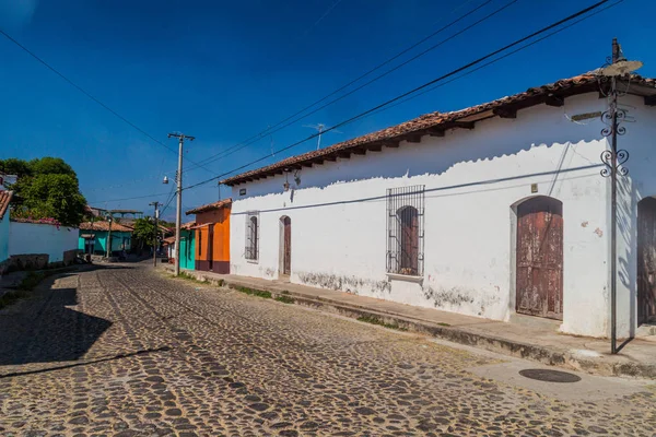 石畳の通りに Suchitoto サルバドル — ストック写真