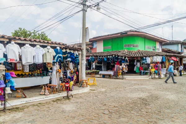 Concepcion Ataco Salvador Aprile 2016 Stand Abbigliamento Lungo Strade Del — Foto Stock