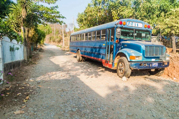 Hachadura Salvador Marzo 2016 Scuolabus Colorato Volte Chiamato Pulmino Pollo — Foto Stock