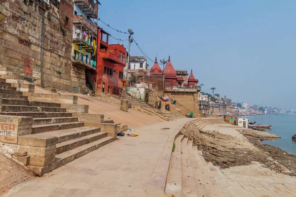 Varanasi India Oktober 2016 Weergave Van Ghats Rivierfront Stappen Leidt — Stockfoto