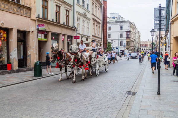 Krakow Poland September 2016 Horse Carriage Tourists Passing Streets Krakow — Stock Photo, Image