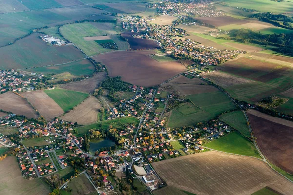 Havadan görünümü köyleri Svarov, Ptice ve Uhonice, Çek Cumhuriyeti