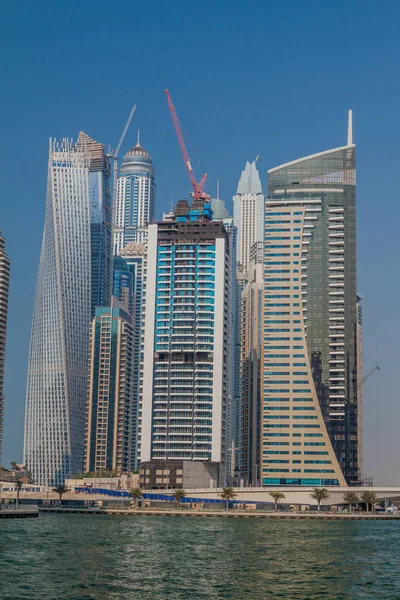 Небоскрёбы Dubai Marina United Arab Emirates — стоковое фото