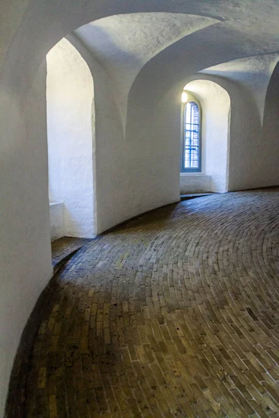 Spiral Rampa Yuvarlak Kule Kopenhag Danimarka — Stok fotoğraf