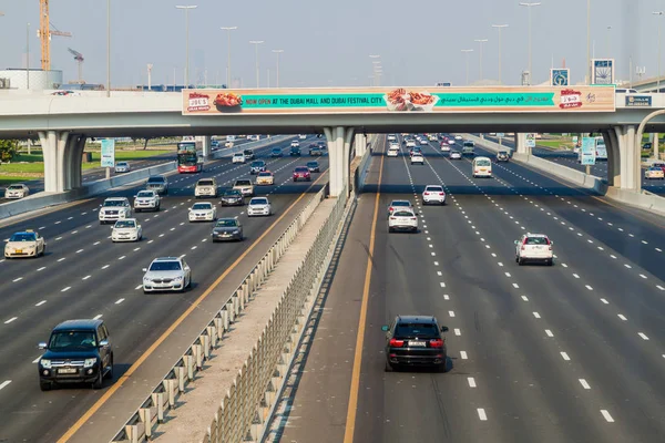 Dubai Emirati Arabi Uniti Ottobre 2016 Traffico Sheikh Zayed Road — Foto Stock