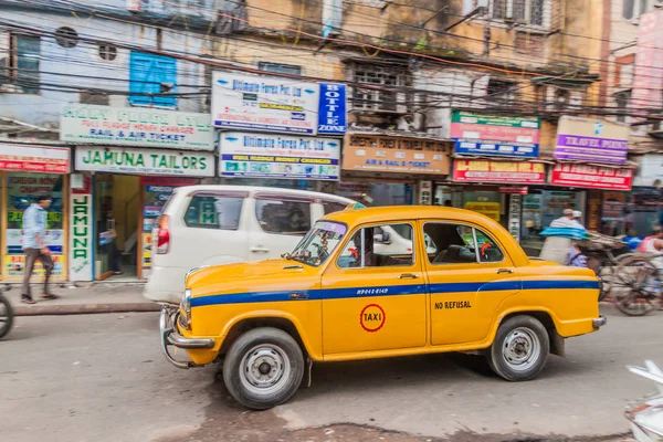 Kolkata India Octubre 2016 Vista Del Taxi Amarillo Del Embajador — Foto de Stock