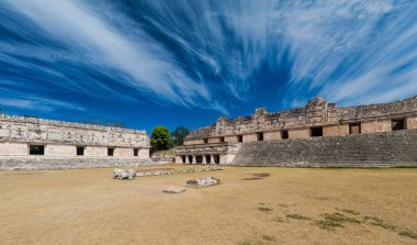 Bir rahibe Quadrangle (Cuadrangulo de las Monjas) bina kompleksinde antik Maya şehir Uxmal, Meksika kalıntıları
