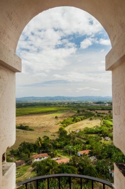 Valle de los Ingenios Vadisi Trinidad, Küba yakınındaki Manaca Iznaga kuleden görünümünü