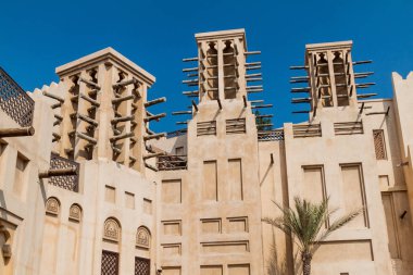 Geleneksel rüzgar kuleleri at Madinat Jumeirah, Dubai, Birleşik Arap Emirlikleri