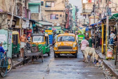 Kolkata, Hindistan - 30 Ekim 2015: Kolkata (Calcutta), Hindistan bir sokak yaşamın görünümü