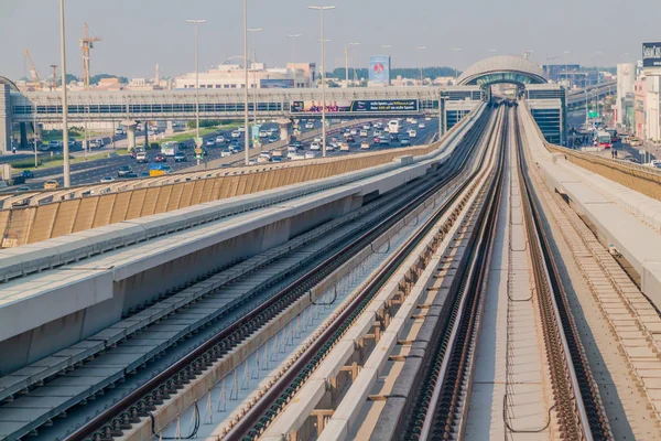 Dubai Emirados Árabes Unidos Outubro 2016 Trilhas Trecho Elevado Metrô — Fotografia de Stock