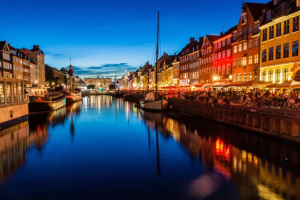 Vista Nocturna Del Distrito Nyhavn Copenhague Dinamarca — Foto de Stock