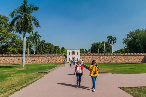 Delhi India Ottobre 2016 Turisti All Ingresso Della Tomba Humayun — Foto Stock