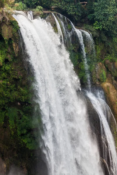 Cascata Pulhapanzak Honduras — Foto Stock