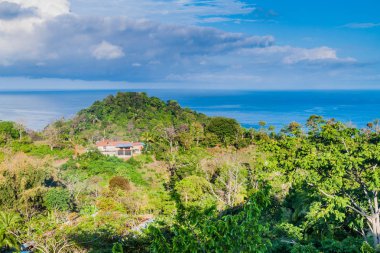 Okyanus manzaralı Quepos, Kosta Rika yakınındaki