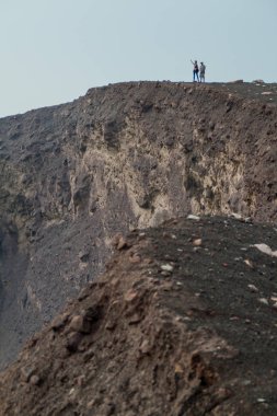 Telica, Nicargaua - 26 Nisan 2016: Telica yanardağ krater, Nikaragua kenarında, turist