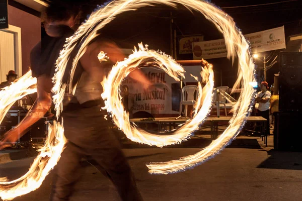 Esteli Nicaragua April 2016 Künstler Während Ihrer Feuershow Esteli — Stockfoto