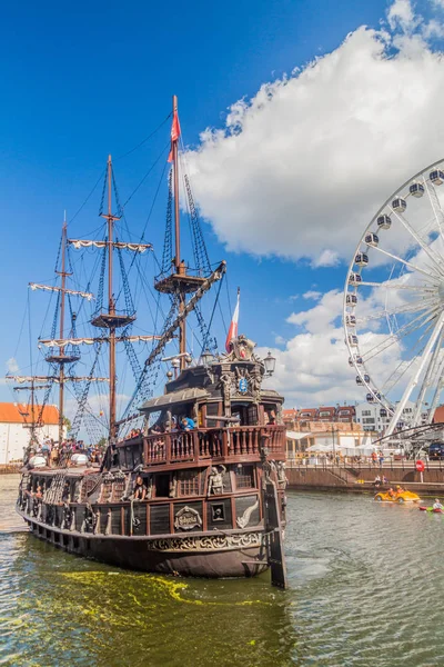 Gdansk Poland September 2016 Pirate Ship Motlawa River Gdansk Poland — Stock Photo, Image