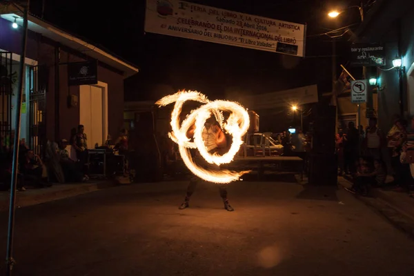 Esteli Nikaragua Dubna 2016 Umělci Během Jejich Fireshow Esteli — Stock fotografie