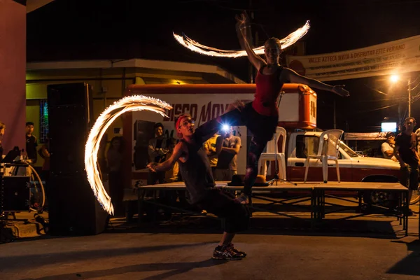 Esteli Nikaragua Dubna 2016 Umělci Během Jejich Fireshow Esteli — Stock fotografie