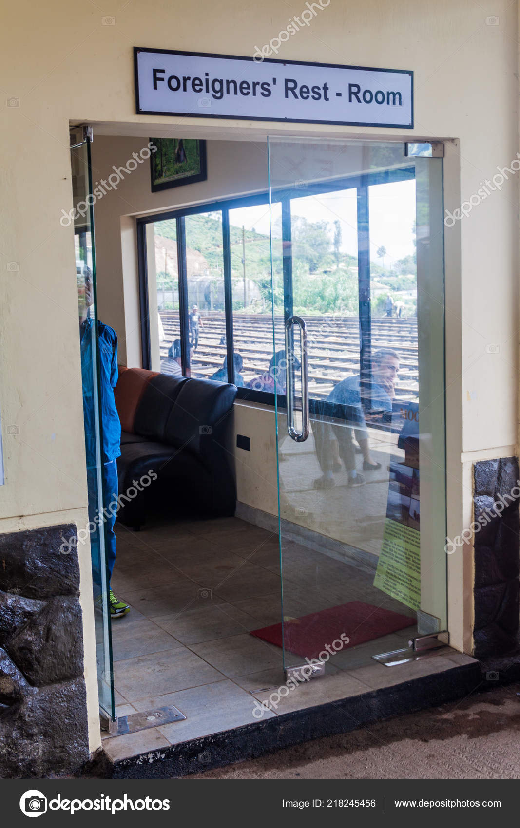 Nanu Oya Sri Lanka July 2016 Waiting Room Foreigners Train