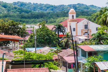 Görünüm Portobelo Köyü, Panama