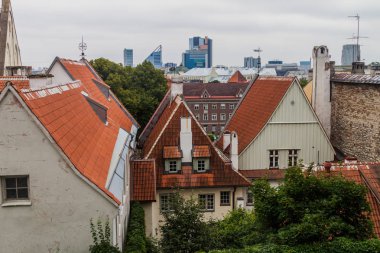 Eski ve modern binalar Tallinn, Estonya