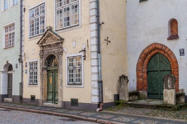 Riga, Letonya - 19 Ağustos 2016: Evleri üç kardeş olarak adlandırılan merkezi, Riga, Letonya