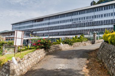 Dambatenne, Sri Lanka - 15 Temmuz 2016: görünüm, bina, Dambatenne çay fabrikası.