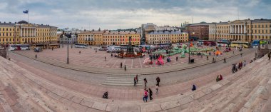 Helsinki, Finlandiya - 25 Ağustos 2016: Senato Meydanı Helsinki, Panorama.