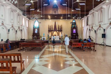 Colombo, Sri Lanka - 26 Temmuz 2016: iç St Peter's kilise Colombo, Sri Lanka
