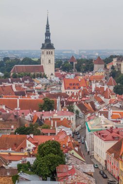 Tallinn, Estonya 'daki eski şehrin havadan görünüşü
