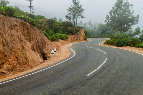 Carretera Sinuosa Cerca Haputale Sri Lanka —  Fotos de Stock