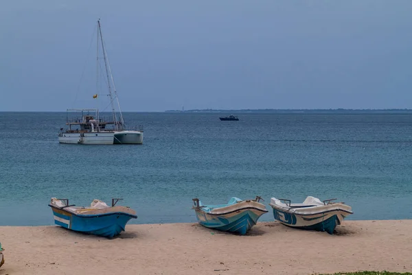 Barcos Una Playa Trincomalee Sri Lanka — Foto de Stock