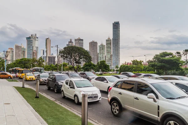 Panama City Panama May 2016 Traffic Jam Balboa Avenue Skyline — Stock Photo, Image