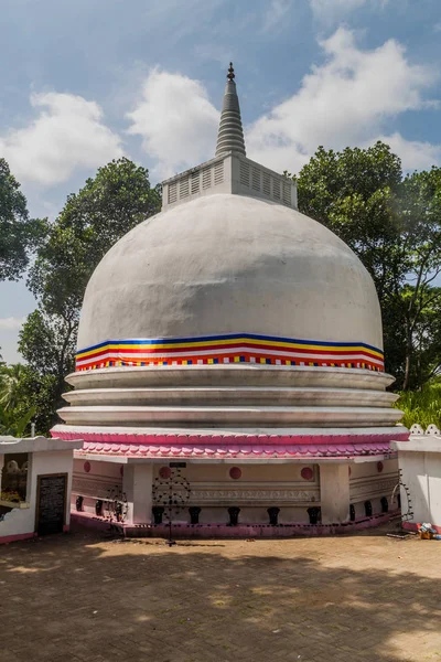 Ingerichte Stoepa Aluvihare Rock Tempel Sri Lanka — Stockfoto