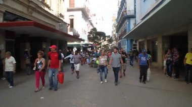 San Rafael Street insanlar yürüyüş