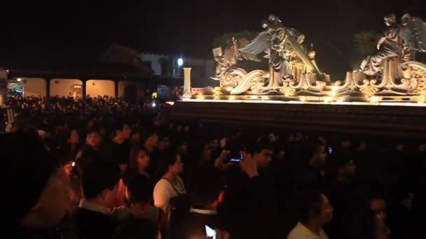 Antigua Guatemala Mars 2016 Stora Float Bärs Deltagarna Processionen Långfredagen — Stockvideo