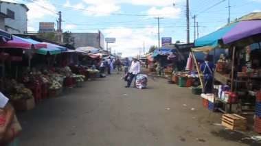 Santa Ana bir pazarda görünümünü
