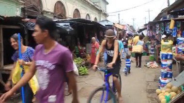 Bir pazar görünümü