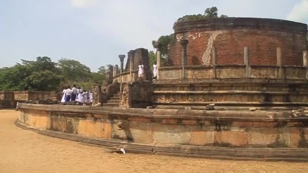 Vatadage en la antigua ciudad Polonnaruwa — Vídeos de Stock