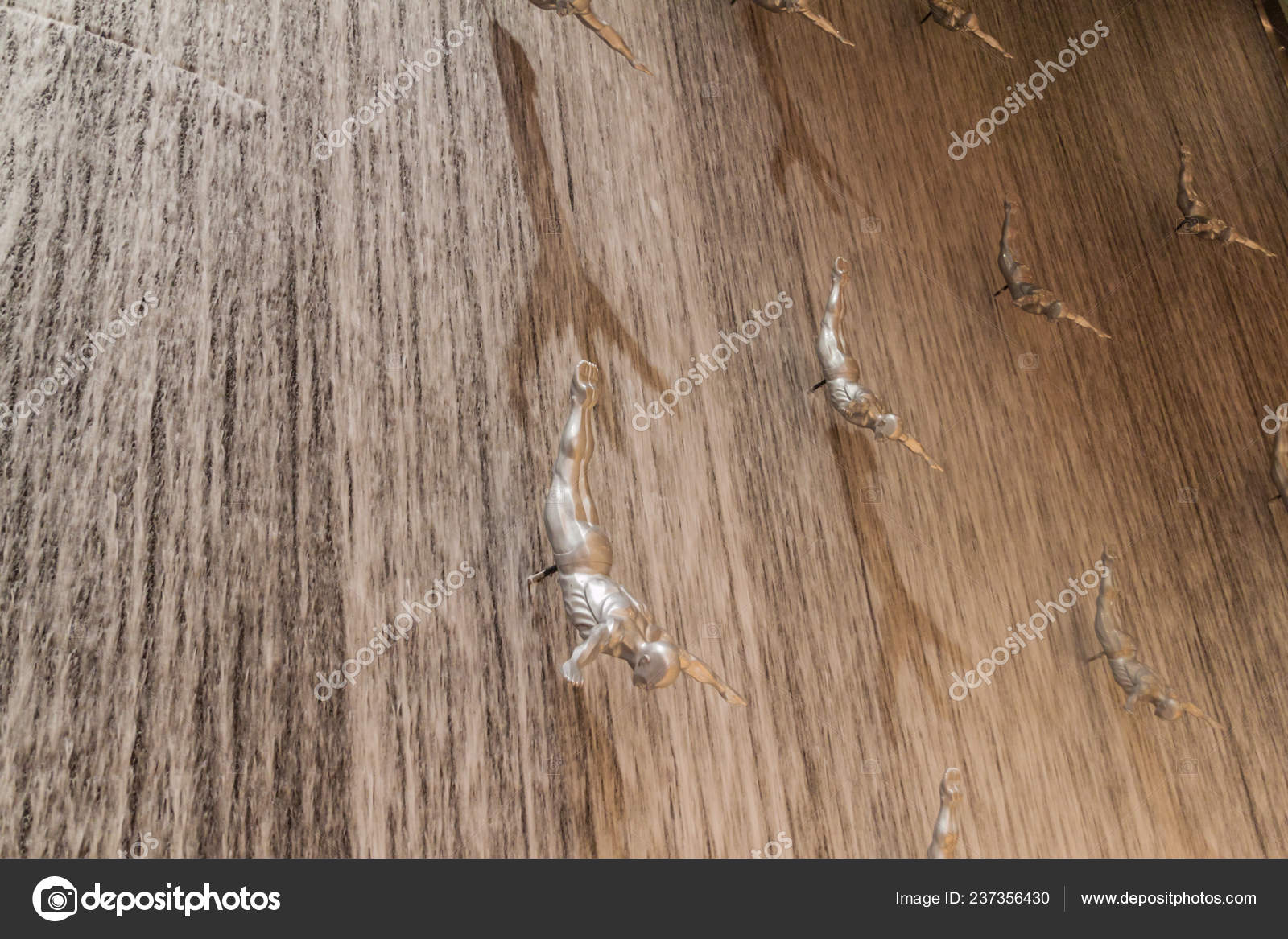 Dubai Uae March 2017 Human Waterfall Dubai Mall One Largest