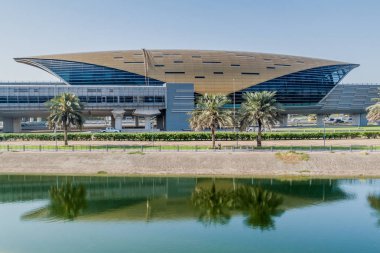 Dubai, Birleşik Arap Emirlikleri metro istasyonu