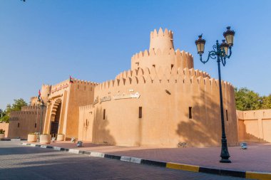 Al Ain Palace (Sheikh Zayed Sarayı) Müzesi Al Ain, Birleşik Arap Emirlikleri'nde katmanlı kulesi