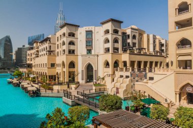Dubai, Birleşik Arap Emirlikleri - 12 Mart 2017: Souk Al Bahar alışveriş merkezi, görünüm.