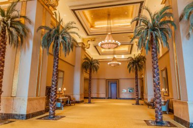 Abu Dhabi, Birleşik Arap Emirlikleri - 9 Şubat 2017: İç Emirates Palace hotel Abu Dhabi, Birleşik Arap Emirlikleri başkenti.