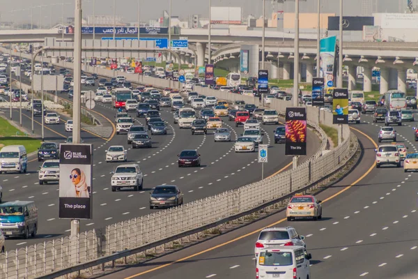 Dubai Emirati Arabi Uniti Marzo 2017 Traffico Sheikh Zayed Road — Foto Stock